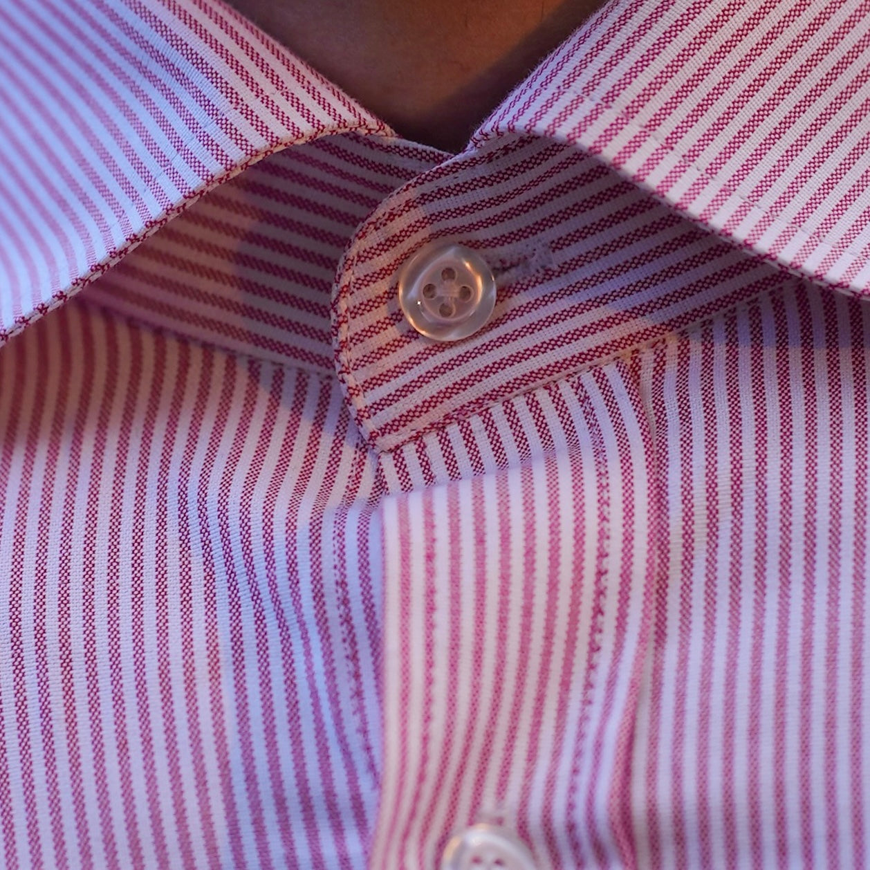 PENTEDATTILO Rosè Seersucker
Cutaway Collar Shirt