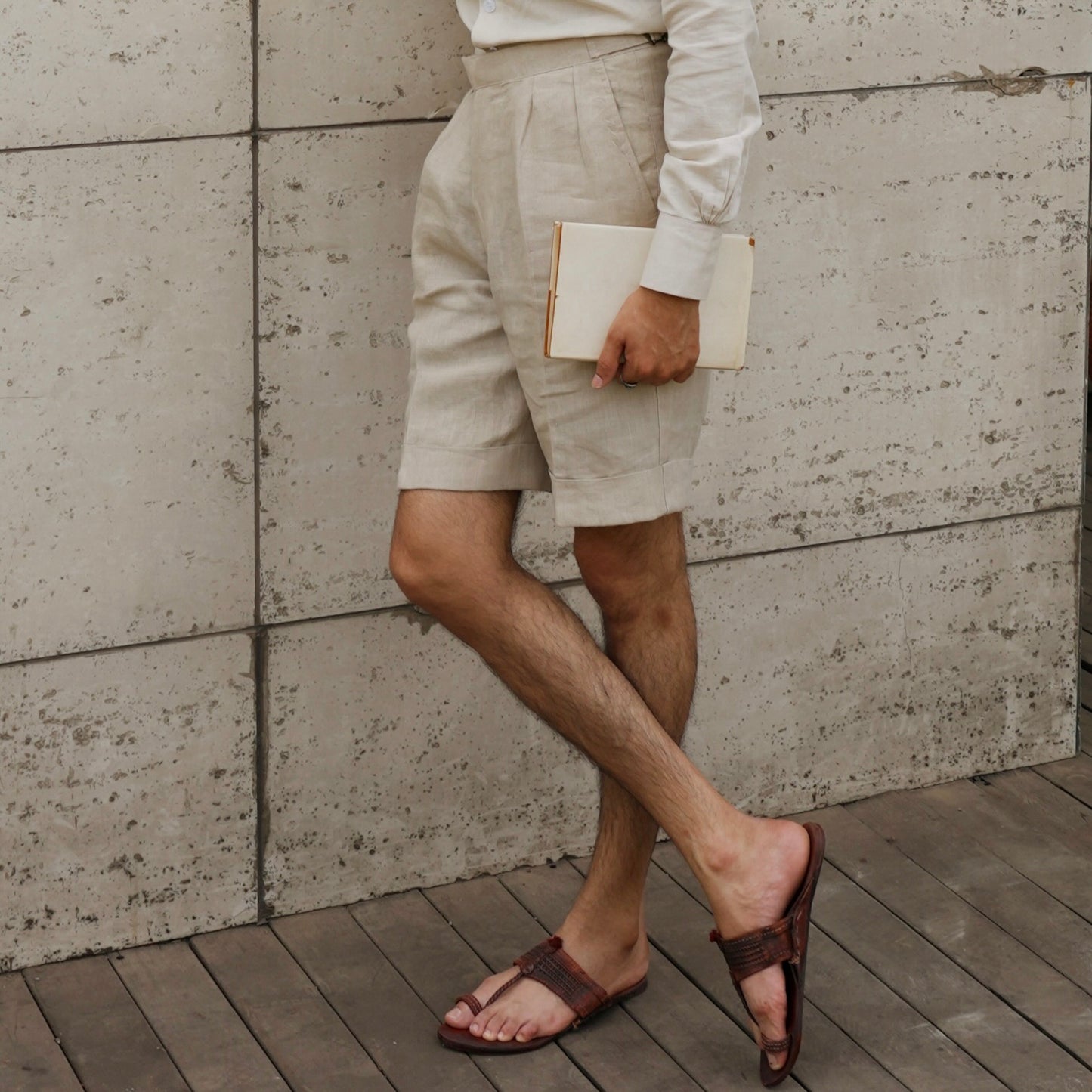 BEIGE LINEN GURKHA SHORTS